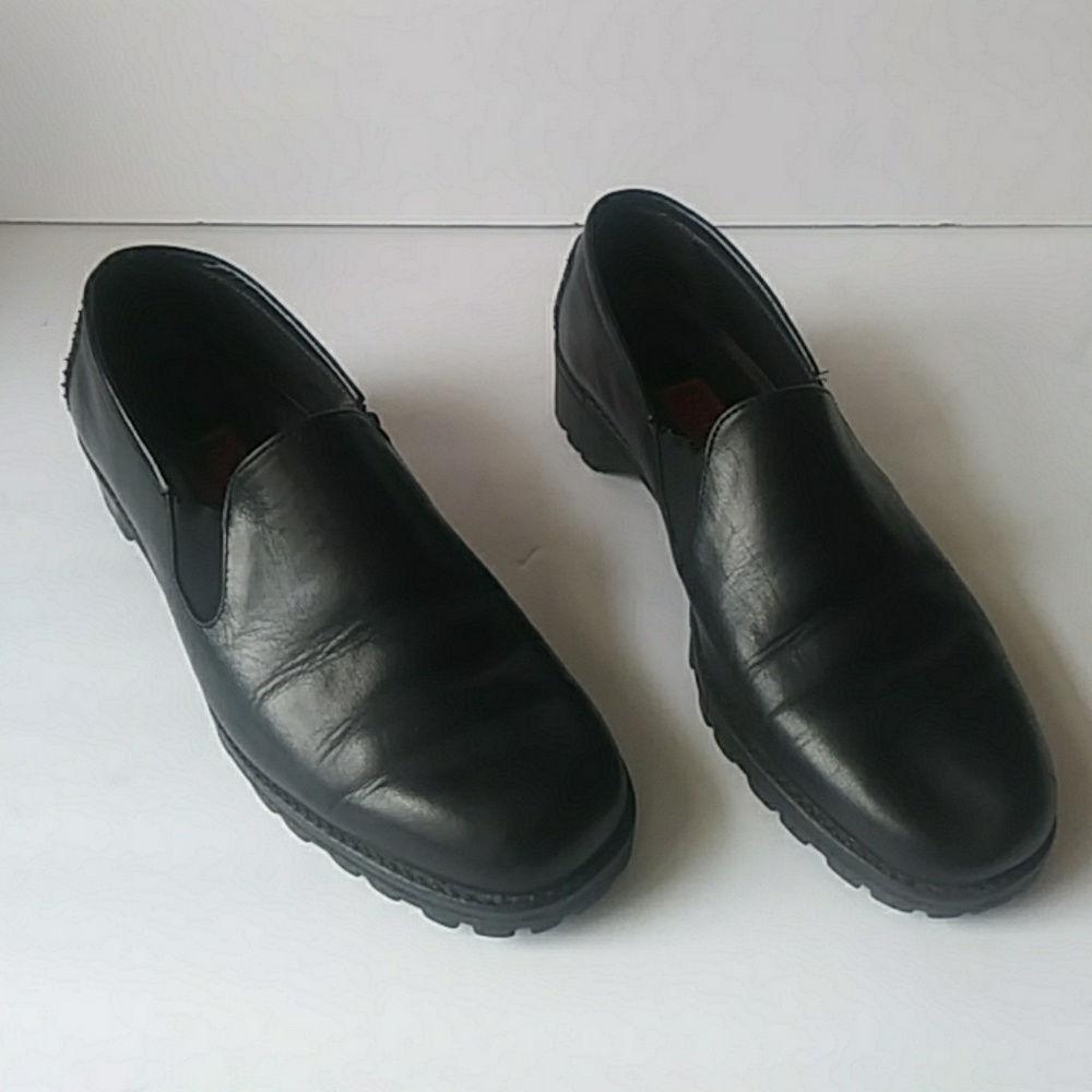 Cole Haan black leather loafers-sz 7B